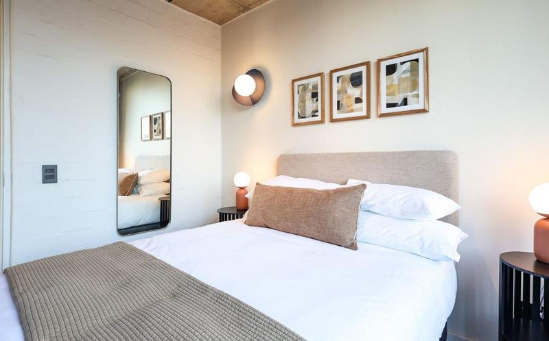 2 Bedroom Property for Sale in Sea Point Western Cape
